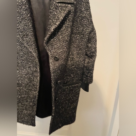 Mackage M/L Coat - Picture 2 of 6